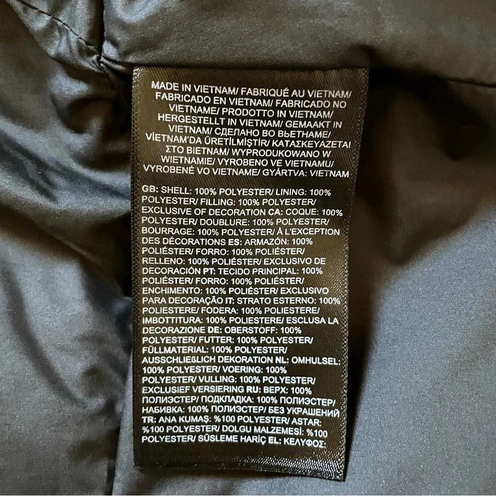 The North Face Women’s Everyday Insulated Black Vest - Picture 7 of 11